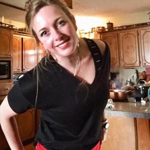 Meet your Posher, Andrea